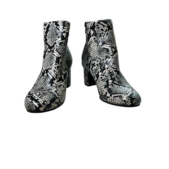Anne Klein Ankle Booties GET IT Snakeskin Print Black White Women's Sz 8 Heel - Picture 10 of 13